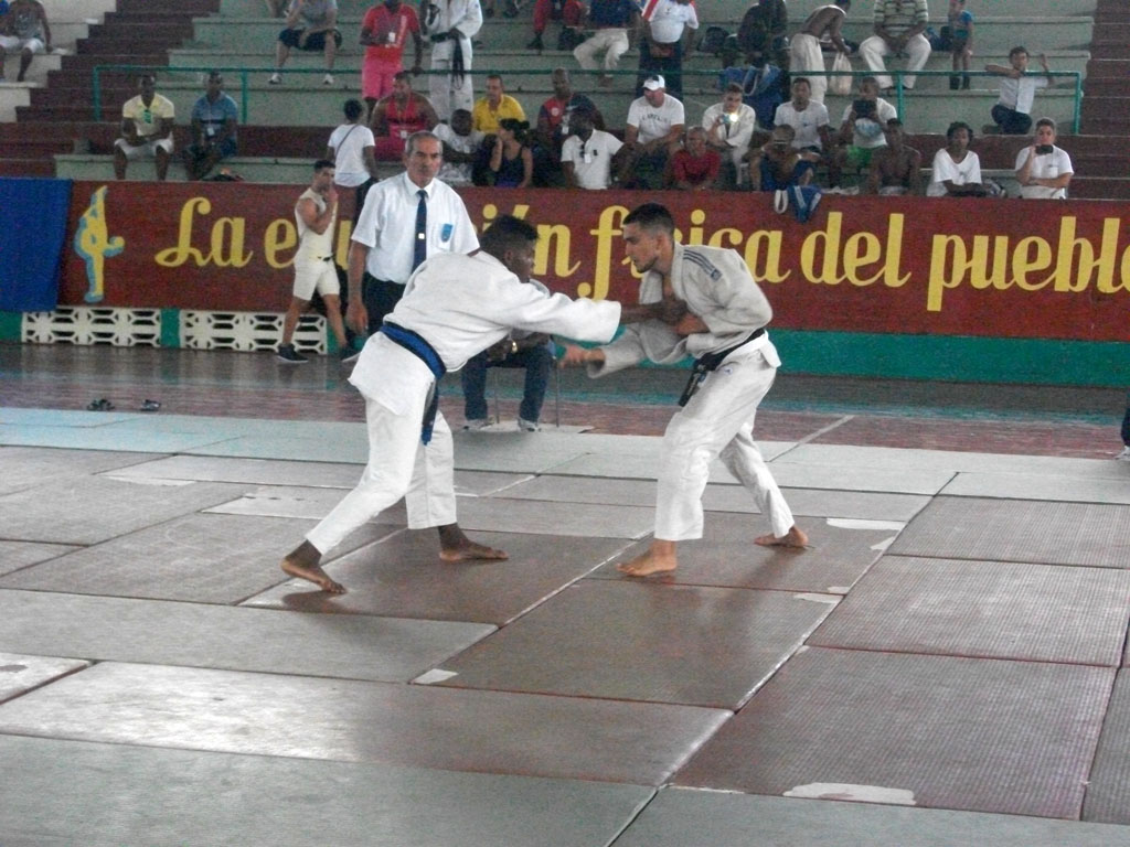Jornada final de competiciones de la XIII Universiada de Judo. Ateneo Deportivo "Fernando de Dios Buñuel", 21 de noviembre de 2015. UHO FOTO/Luis Ernesto Ruiz Martínez.