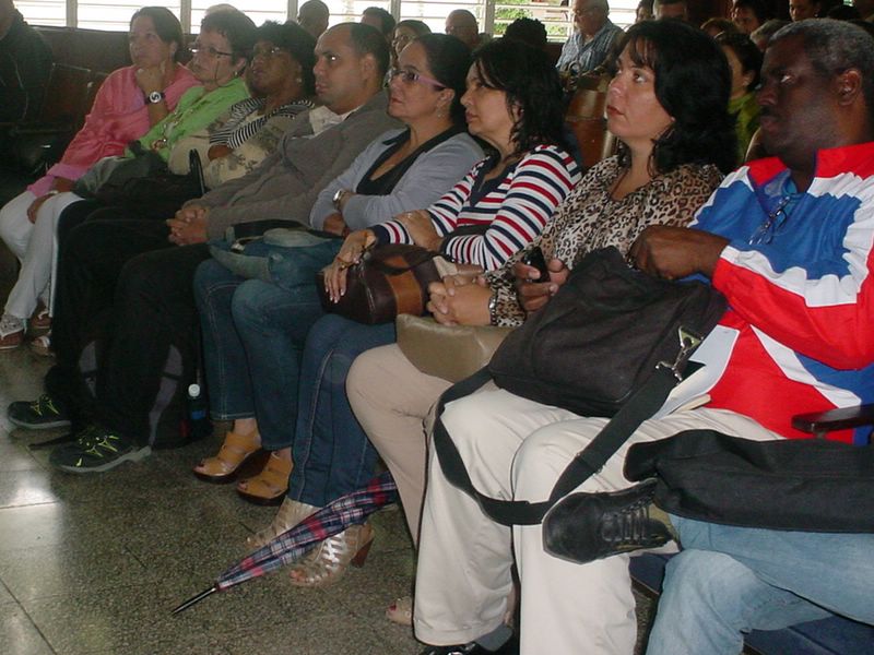 La sede José de la Luz y Caballero sirvió de escenario para desarrollar el primer claustro del presente año. La actividad estuvo presidida por el rector de la institución Dr.C Reynaldo Velázquez Zaldívar, junto a miembros del Consejo de Dirección. Foto: Francisco Rojas