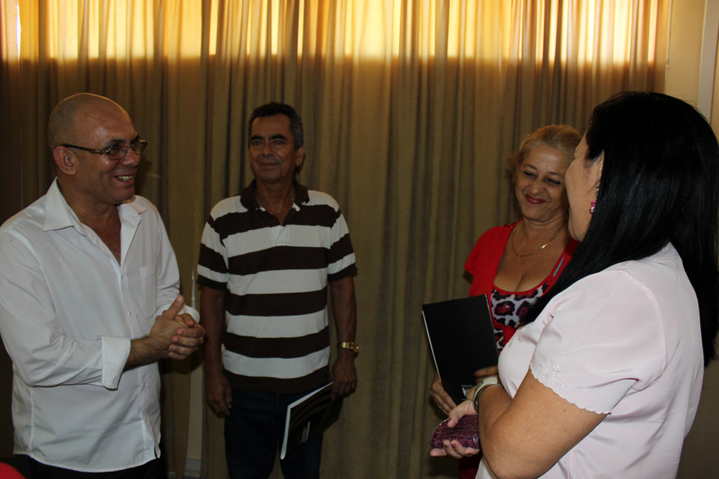 Firma de Convenio de Trabajo entre la Universidad de Holguín, el Instituto Preuniversitario Vocacional de Ciencias Exactas y la Escuela Pedagógica. Efectuado en la Sede José de la Luz y Caballero el 21 de abril de 2016. UHO FOTO/Juan Pablo Aguilera.