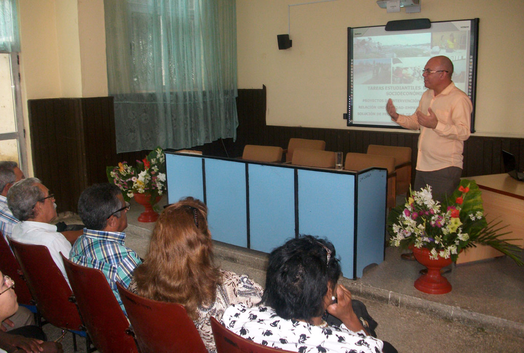 Comienzo del proceso de evaluación externa a las carreras Ingeniería Civil y Mecánica. Acto efectuado el 16 de mayo de 2016 en la Sede Oscar Lucero Moya. UHO FOTO/Luis Ernesto Ruiz Martínez.