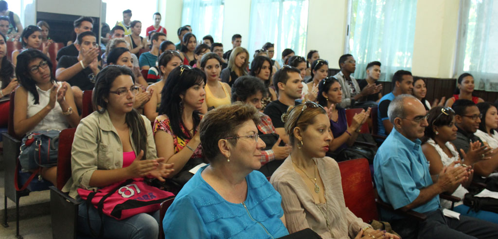 Apertura del proceso de evaluación externa a la carrera Ingeniería Industrial. Efectuada el 23 de mayo de 2016 en la Sede Oscar Lucero Moya. UHO FOTO/Juan Pablo Aguilera.