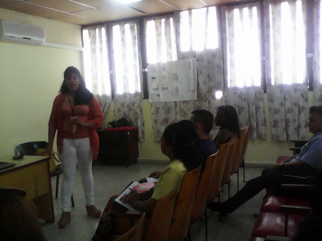 Compartir experiencias en gestión turística desde cada provincia es uno de los beneficios de este simposio. Desarrollado en la sede Oscar Lucero Moya, el 08 de junio de 2016. UHO FOTO/Yudith Rojas Tamayo