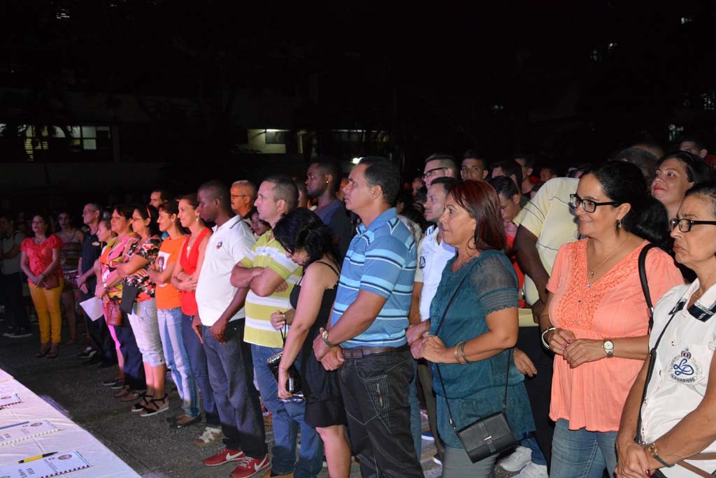 Acto de ingreso a la FEU de estudiantes de primer año de la Universidad de Holguín. Efectuado el 29 de septiembre de 2016 en la Sede Oscar Lucero Moya. UHO FOTO/Luis Ernesto Ruiz Martínez.