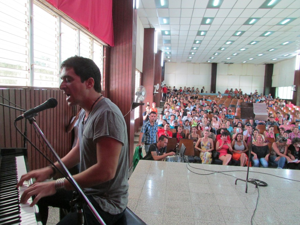 David Blanco en la Universidad de Holguín. UHo Foto/ Francisco Rojas González