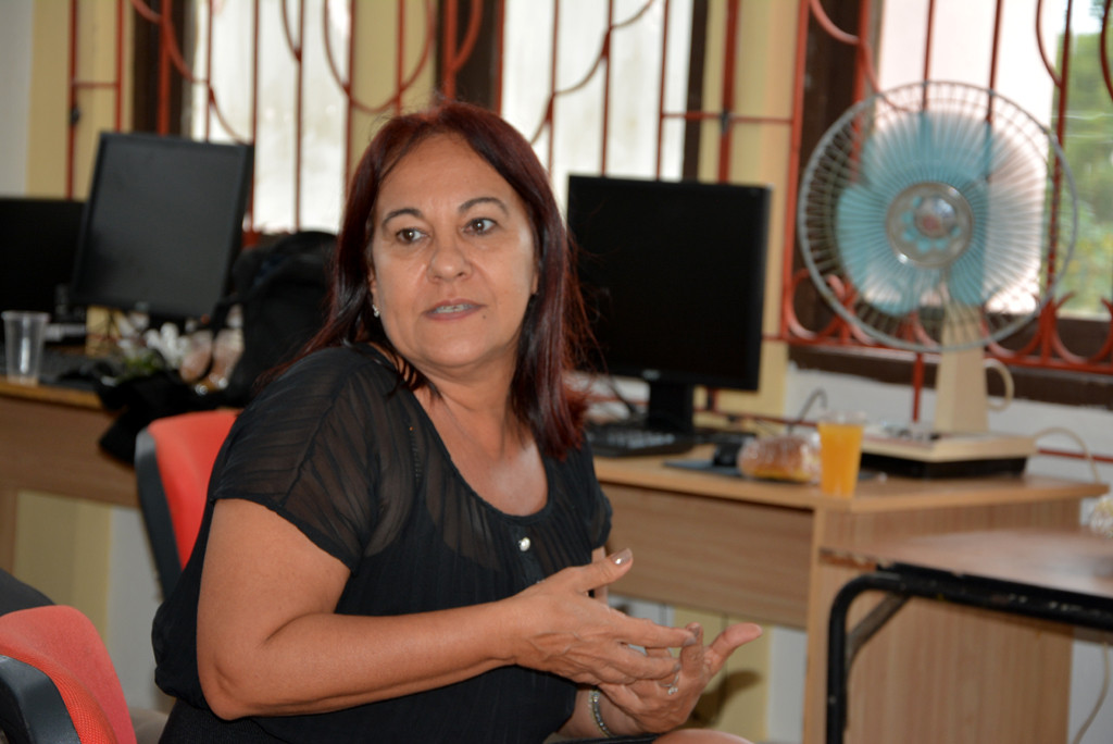 Gestores del proyecto en la Universidad de Holguín compartieron sus experiencias con Fiona Hunter. Desarrollado en la sede Oscar Lucero Moya, el 27 de octubre de 2016-UHO/Foto: Yudith Rojas Tamayo