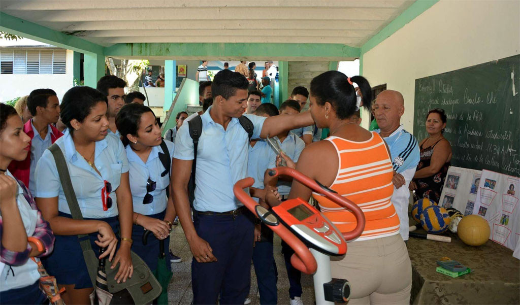 Puertas abiertas desarrolladas en la Sede Manuel Fajardo Rivero. Foto: Marjel Morales Gato.