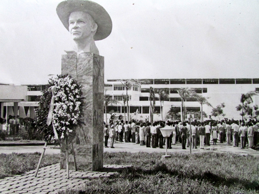Honrar la historia que hoy forma parte de la Universidad de Holguín es recordar los inicios de las carreras pedagógicas en la provincia. En la imagen se muestra lo que actualmente es la sede universitaria "José de la Luz y Caballero".