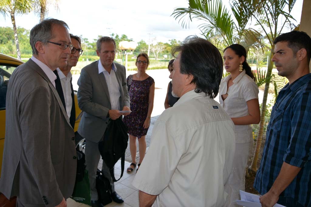 Autoridades de Universidad de Bayreuth, Alemania, visitan la Universidad de Holguín. UHO FOTO/Luis Ernesto Ruiz Martínez-Dircom