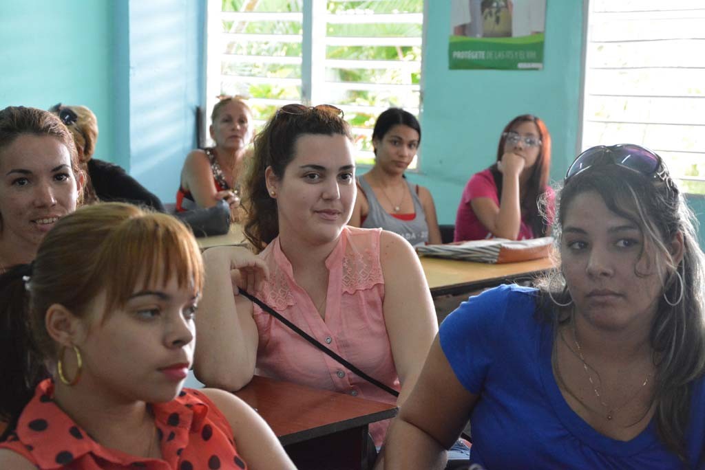 Defensa pública para la aprobación del Plan de Estudio E correspondiente a la carrera Pedagogía Psicología. Desarrollado en la sede José de la Luz y Caballero, el 07 de febrero de 2017. Foto: Yudith Rojas Tamayo.