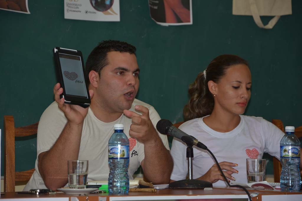 Variadas serán las actividades que se realizarán en todo el país para festejar el aniversario 95 de la FEU. Desarrollado en la sede José de la Luz y Caballero, el 23 de febrero de 2017. Foto: Yudith Rojas Tamayo/UHO