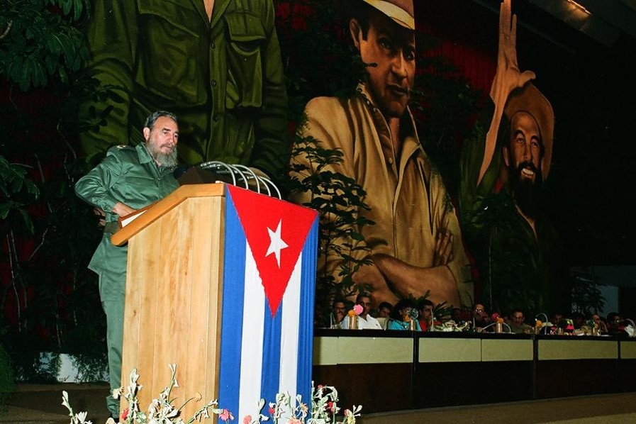 Clausura del VI Congreso de la Unión de Jóvenes Comunistas. Palacio de las Convenciones, Ciudad de La Habana, 4 de abril de 1992.