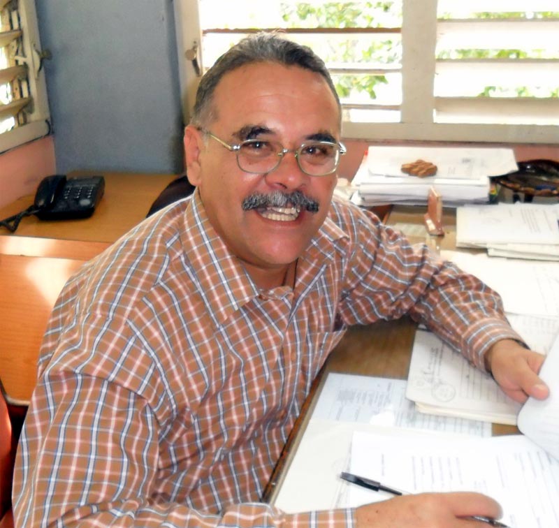 Dr. C. Jorge Alejandro Laguna Cruz, Metodólogo en la Dirección de Ciencia y Técnic