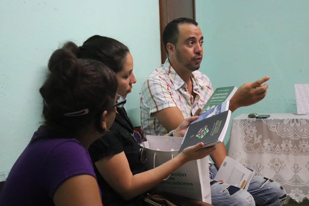 Conocer de primera mano los detalles que caracterizan el trabajo de la ACCS en Holguín fue uno de los propósitos de las Puertas Abiertas. Desarrollado en la ACCS en Holguín, el 27 de septiembre de 2018. Foto:Yudith Rojas Tamayo-UHO