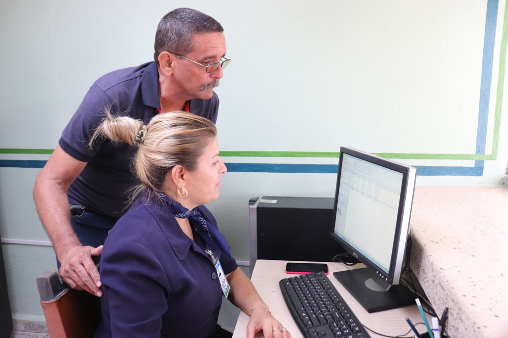 El Punto de Venta de reservaciones para viajes estará abierto desde las 8:30 am hasta las 3:00 pm, de lunes a viernes. Desarrollado en la sede Oscar Lucero Moya, el 30 de enero de 2019. Foto: Yudith Rojas Tamayo/UHo