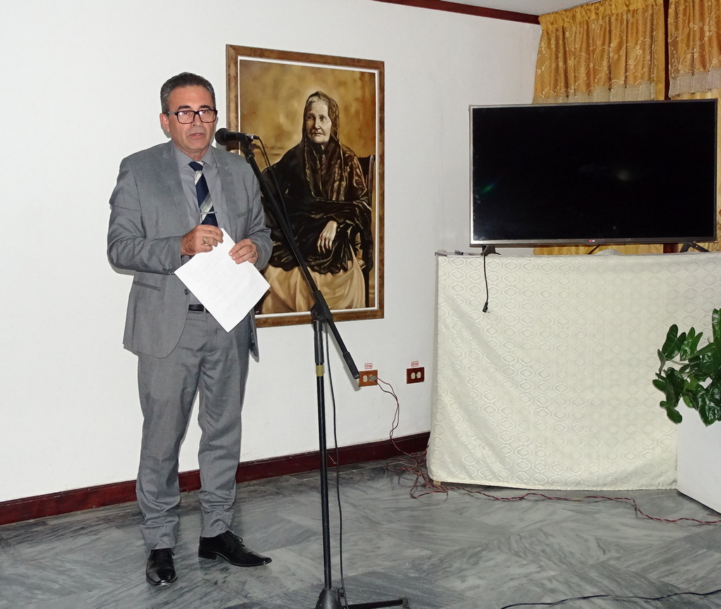 Acto de constitución de la filial de la Academia de Ciencias de Cuba en Holguín realizado en la Plaza de la Revolución Calixto García con presencia del Dr. C. Luis Velázquez Pérez, Presidente de la Academia de Ciencias de Cuba.