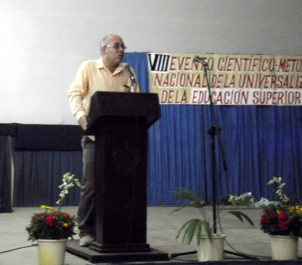 VIII edición del Evento Científico Metodológico Nacional de Universalización de la Educación Superior, cuya apertura estuvo a cargo del Dr.C Reynaldo Velázquez Zaldívar, rector de la casa de altos estudios holguinera. Desarrollado en el municipio Calixto García el 14 de noviembre de 2015. UHO FOTO/Laura Fonseca Prin