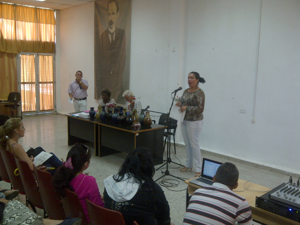 La Facultad de Ciencias Económicas y Administración desarrolló su Pleno Científico, en el Salón 40 Aniversario de la sede Oscar Lucero Moya, cuya apertura estuvo a cargo de su decana, Dra.C Liudmila Rey Almaguer. Desarrollado en la Sede "Oscar Lucero Moya" el 27 de noviembre de 2015. UHO FOTO/Daniurka Parra Rojas