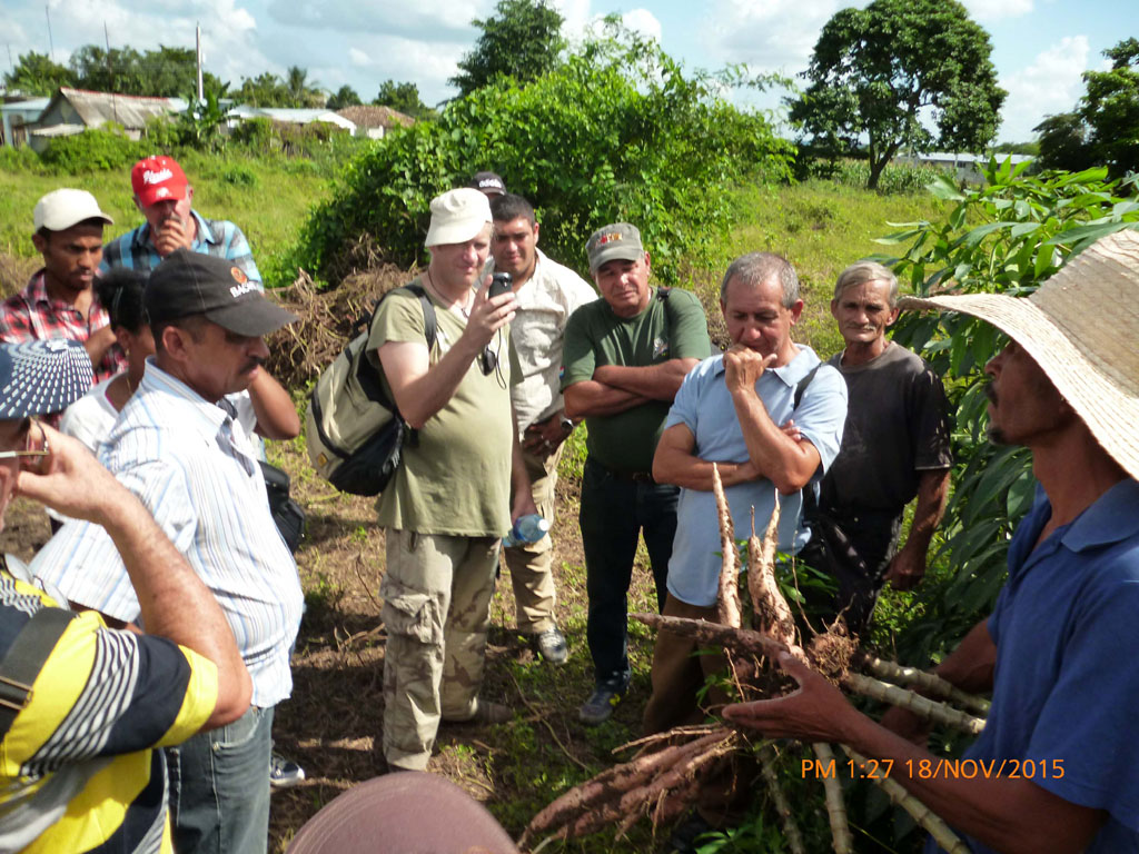 II Taller Internacional del proyecto VILR Fortalecimiento de las capacidades locales para la sostenibilidad alimentaria en comunidades agrícolas. Estudio de caso. Calixto García. Desarrollado en el municipio de Calixto García, el 20 de noviembre de 2015-UHO/Foto: Milagros Rodríguez Alemán
