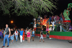 Carnaval Universitario en Holguín en saludo al 93 aniversario de la FEU. 16 de diciembre de 2015. UHO FOTO/Francisco Cordón González.
