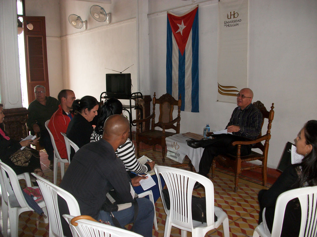 Conferencia de Prensa de la Universidad de Holguín donde se abordaron diversos temas sobre el accionar de la Comunidad Universitaria. Efectuada el 9 de febrero de 2016 en la Casa de la Prensa. UHO FOTO/Luis Ernesto Ruiz Martínez.