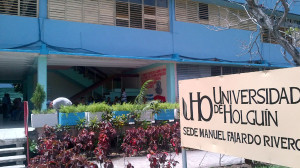 La sede Manuel Fajardo no solo recibe a los ponentes del evento, sino que se engalana para este VII Taller Internacional "Músculo del cuerpo, músculo del alma". Desarrollado en la sede Manuel Fajardo, el 25 de mayo de 2016. Foto: Yudith Rojas Tamayo