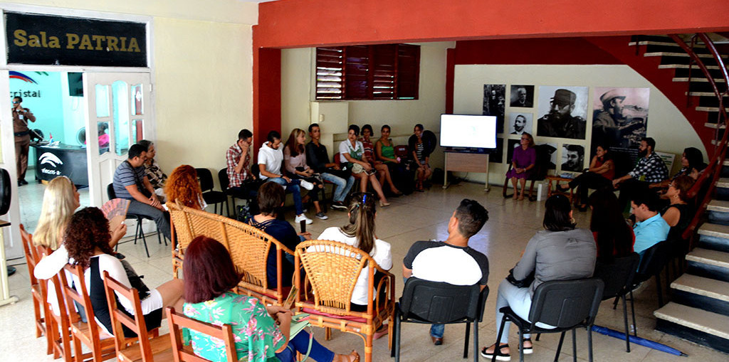 Primer Coloquio de Relaciones Públicas, organizado por la Asociación de Comunicadores Sociales y la Dircom de la Universidad de Holguín, en la Sala Patria, el 26 de septiembre de 2019. UHo FOTO/Luis Ernesto Ruiz Martínez.