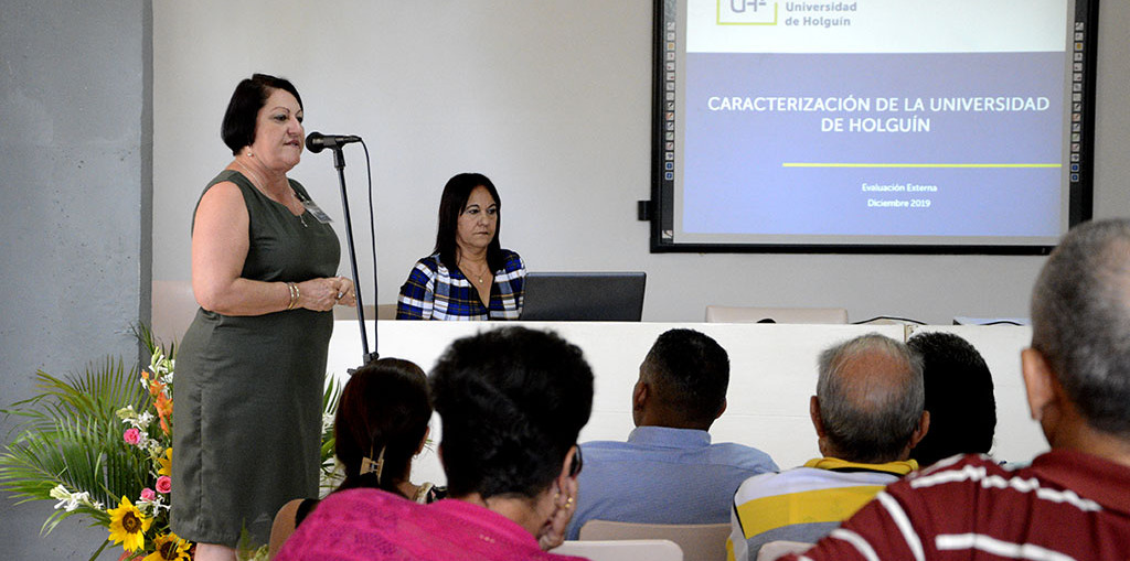 Comienzo de los proceso de evaluación externa a Maestrías de Ingeniería Industrial y Pedagogía de la Cultura Física y Deportes. Desarrollados en diciembre de 2019 en la Universidad de Holguín. UHo FOTO/Luis Ernesto Ruiz Martínez.