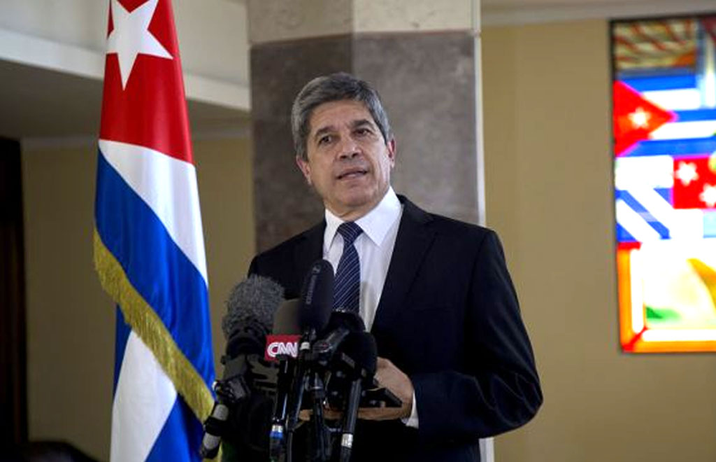 Carlos Fernández de Cossío, director general de Estados Unidos de la Cancillería de Cuba, en rueda de prensa. Foto: Ismael Francisco/ Cubadebate.