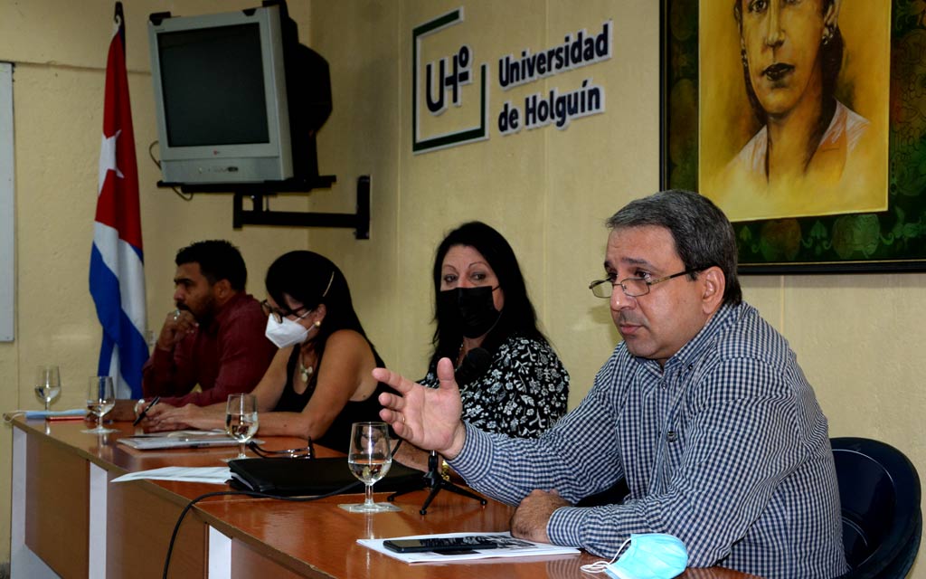 Autoridades del MES evalúan inicio del curso en Universidad de Holguín